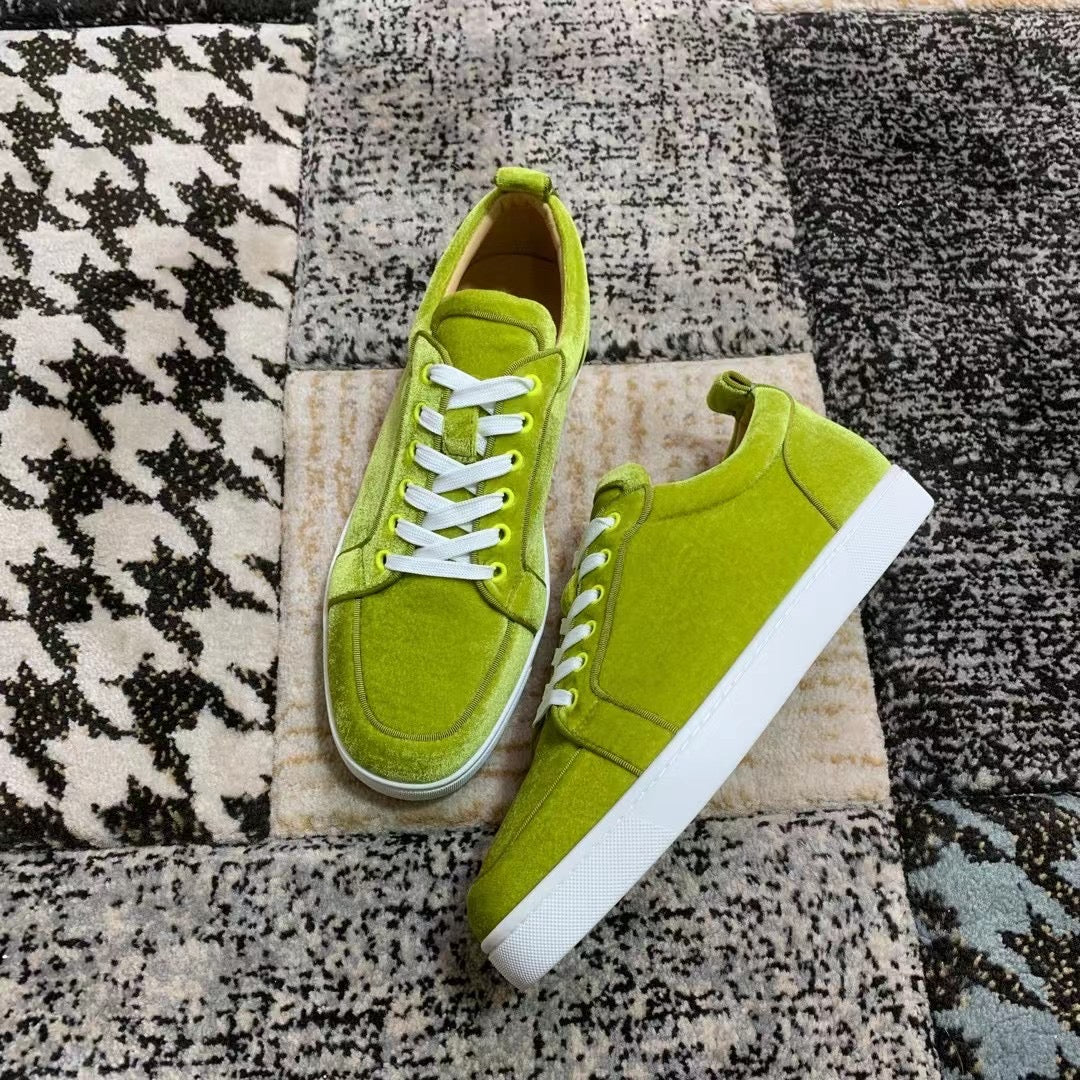 Christian Louboutin Clasic Verde Velvet Low - prezentare produs