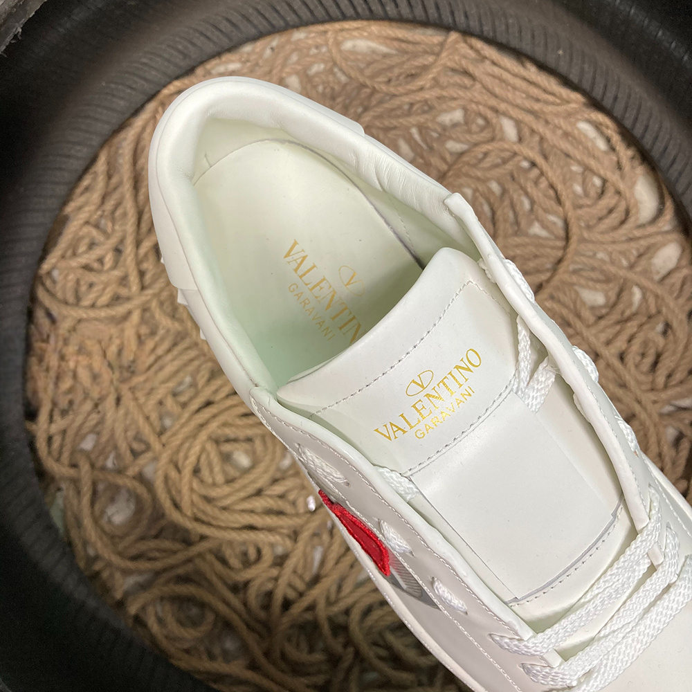 Valentino Open Alb Heart Pantofi sport - prezentare produs