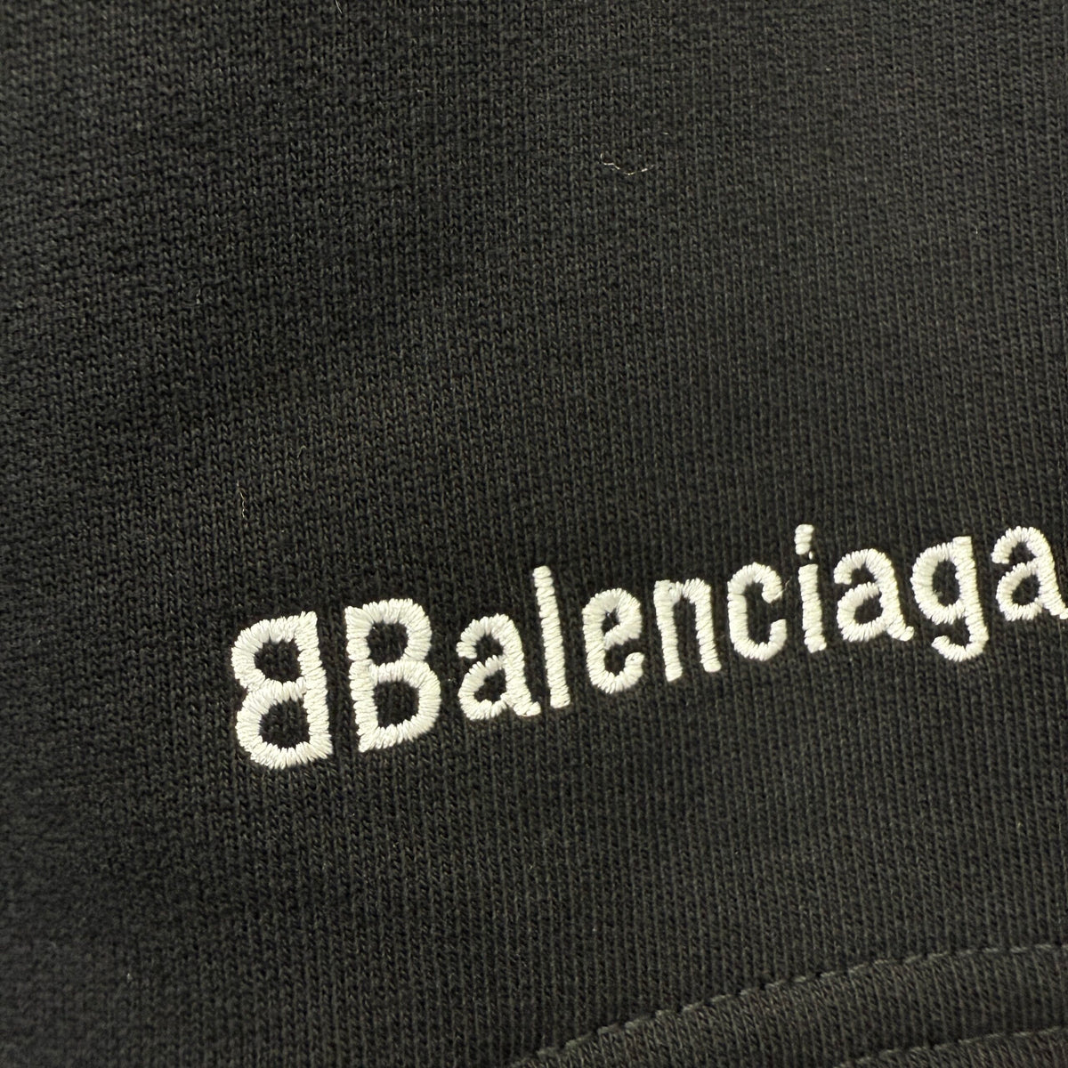 Balenciaga T Cămașă Exclusive - prezentare produs