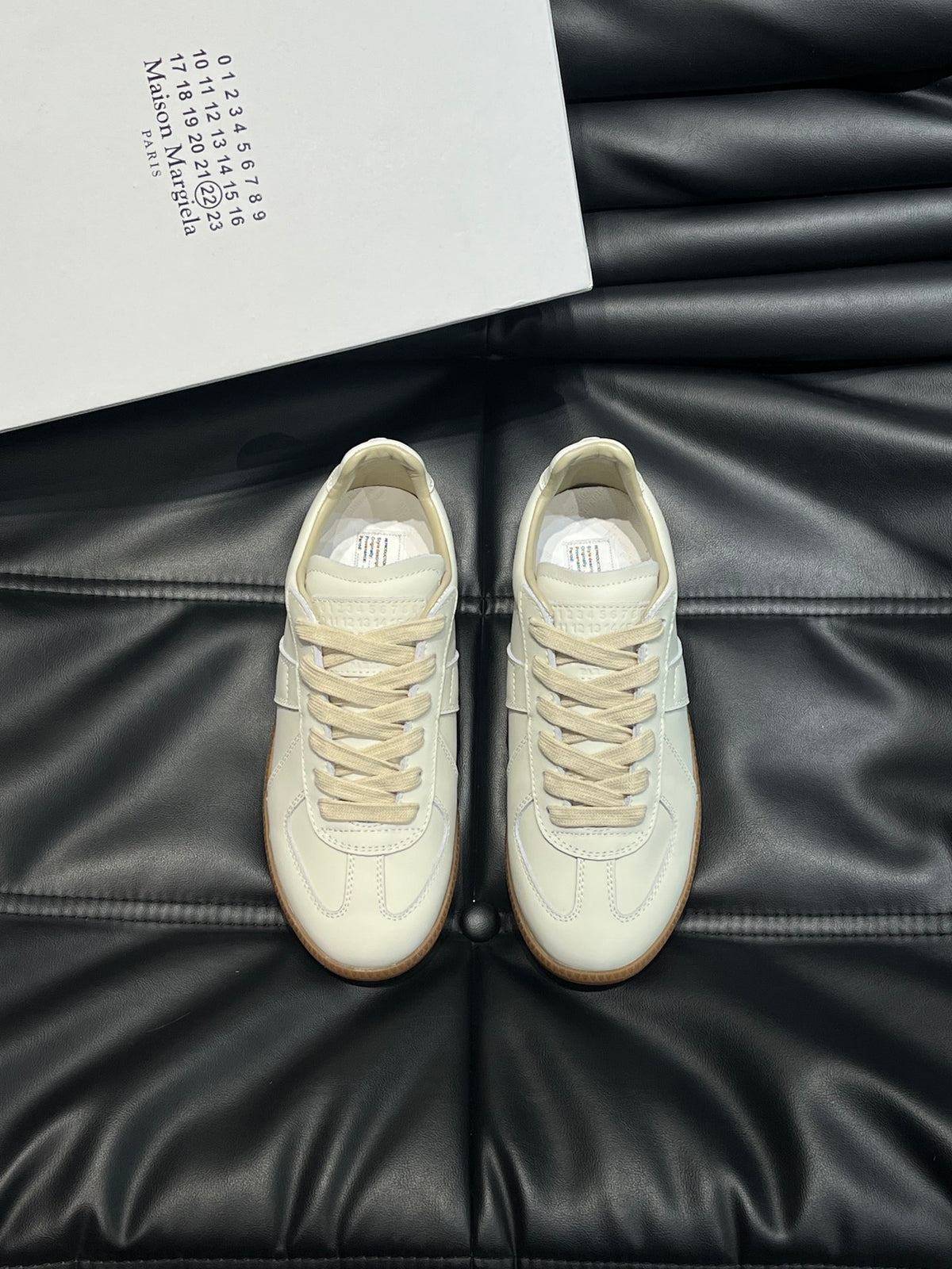 Maison Margiela Trainers Alb - prezentare produs