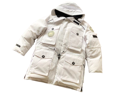 Canada Goose X Juun J Luxury Ediție Mountain Geacă - prezentare produs