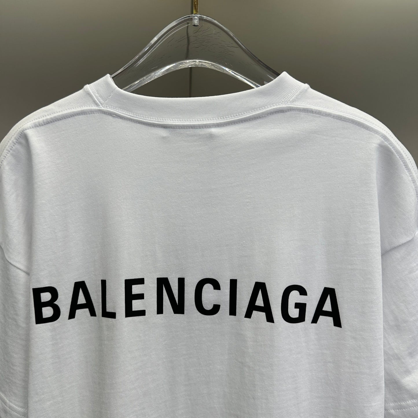 Balenciaga T Cămașă Exclusive - prezentare produs