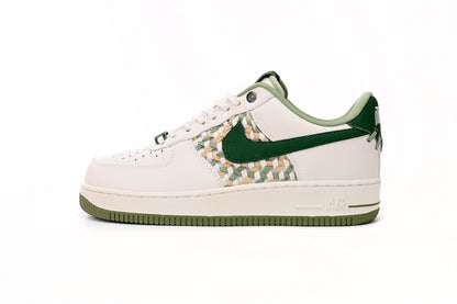 Nike Air Force Low Pale Fildeș Verde - prezentare produs