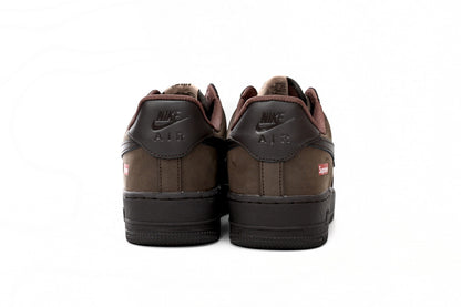 Nike Air Force X Supreme Maro Pantofi sport - prezentare produs