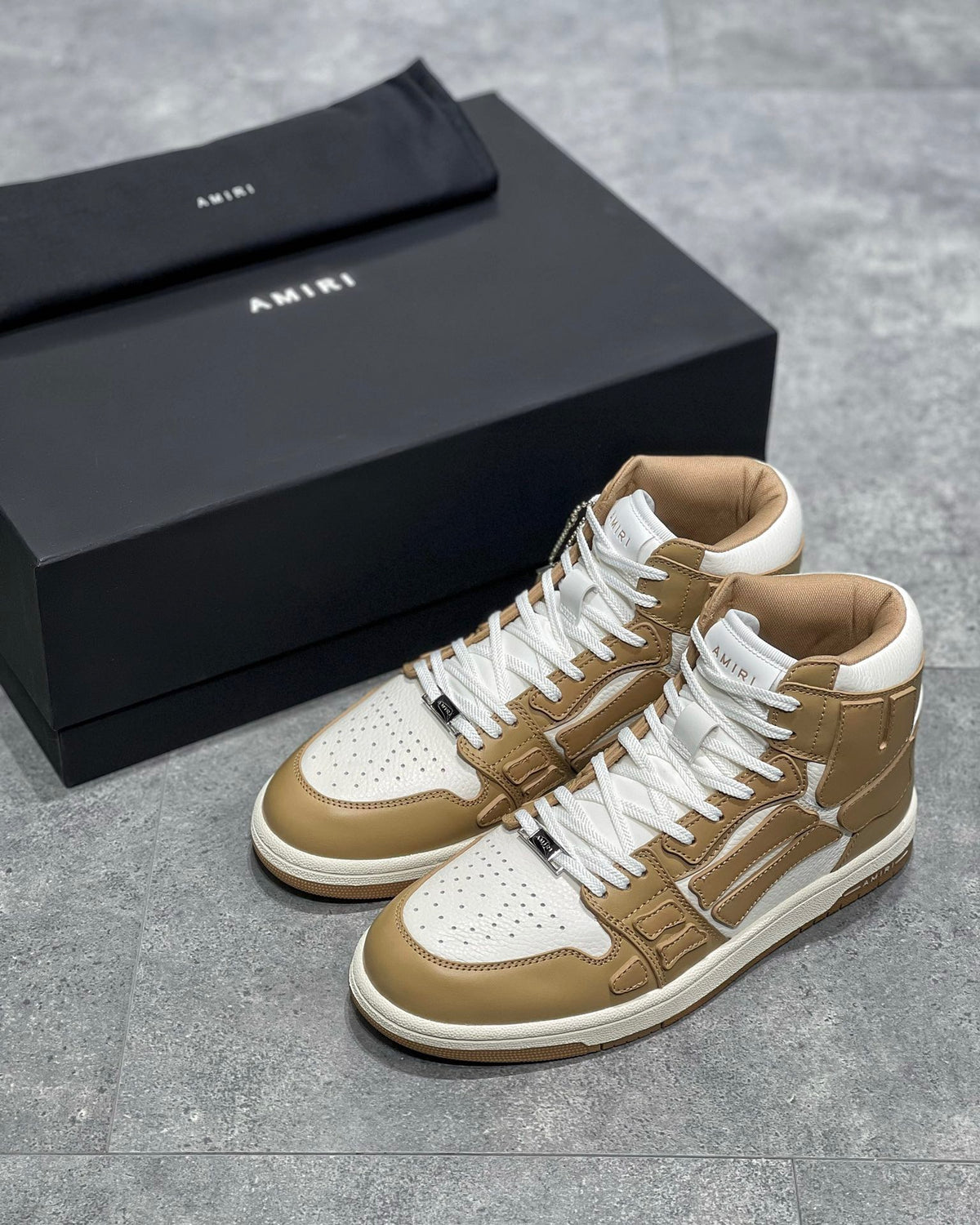 Amiri Skeleton High Top Alb Maro Pantofi sport - prezentare produs