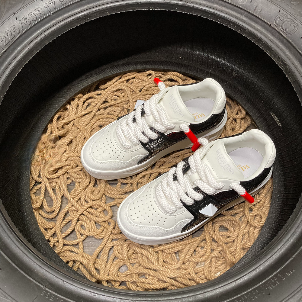 Valentino One Stud Glitter Pantofi sport - prezentare produs