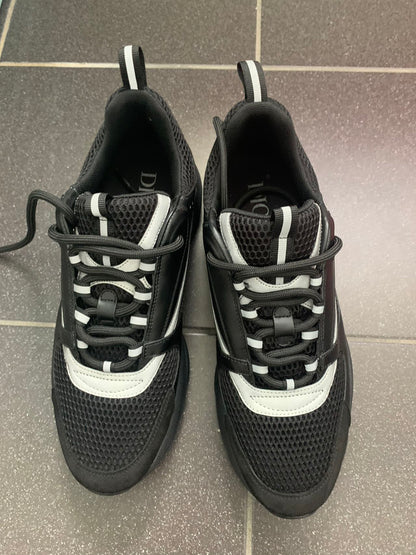 Dior B22 Negru - prezentare produs