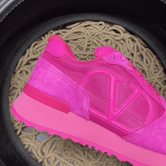 Valentino Vlogo Low Roz - prezentare produs