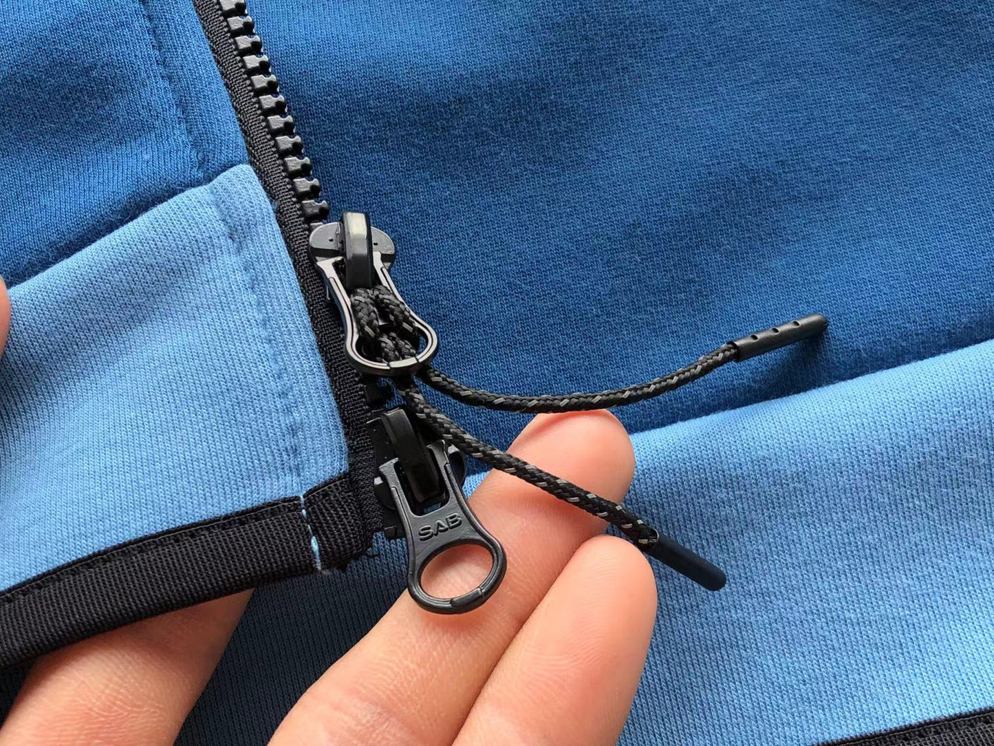 Nike Tech Fleece Albastru Fleece - prezentare produs