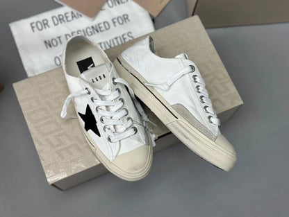 Golden Goose Deluxe G23 Pantofi sport - prezentare produs