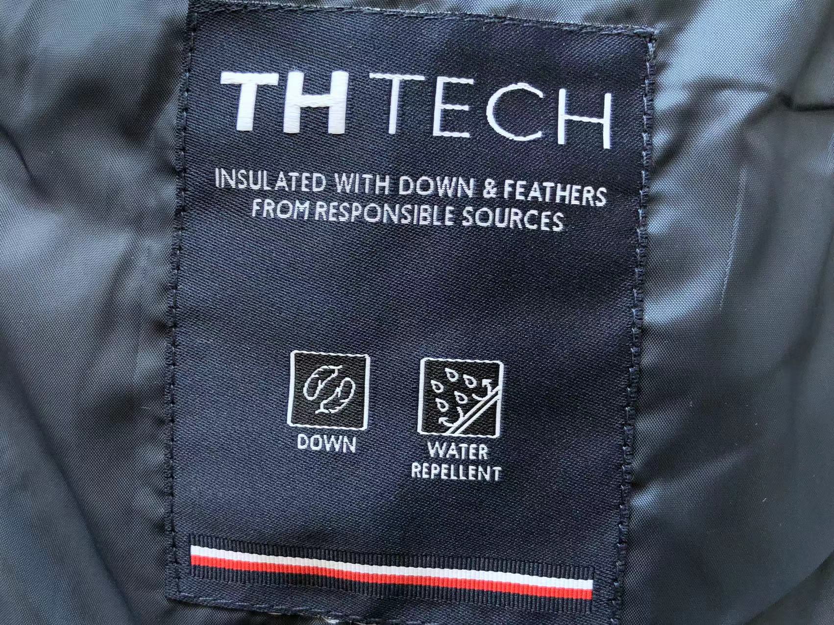 Tommy Hilfiger Winter Geacă - prezentare produs