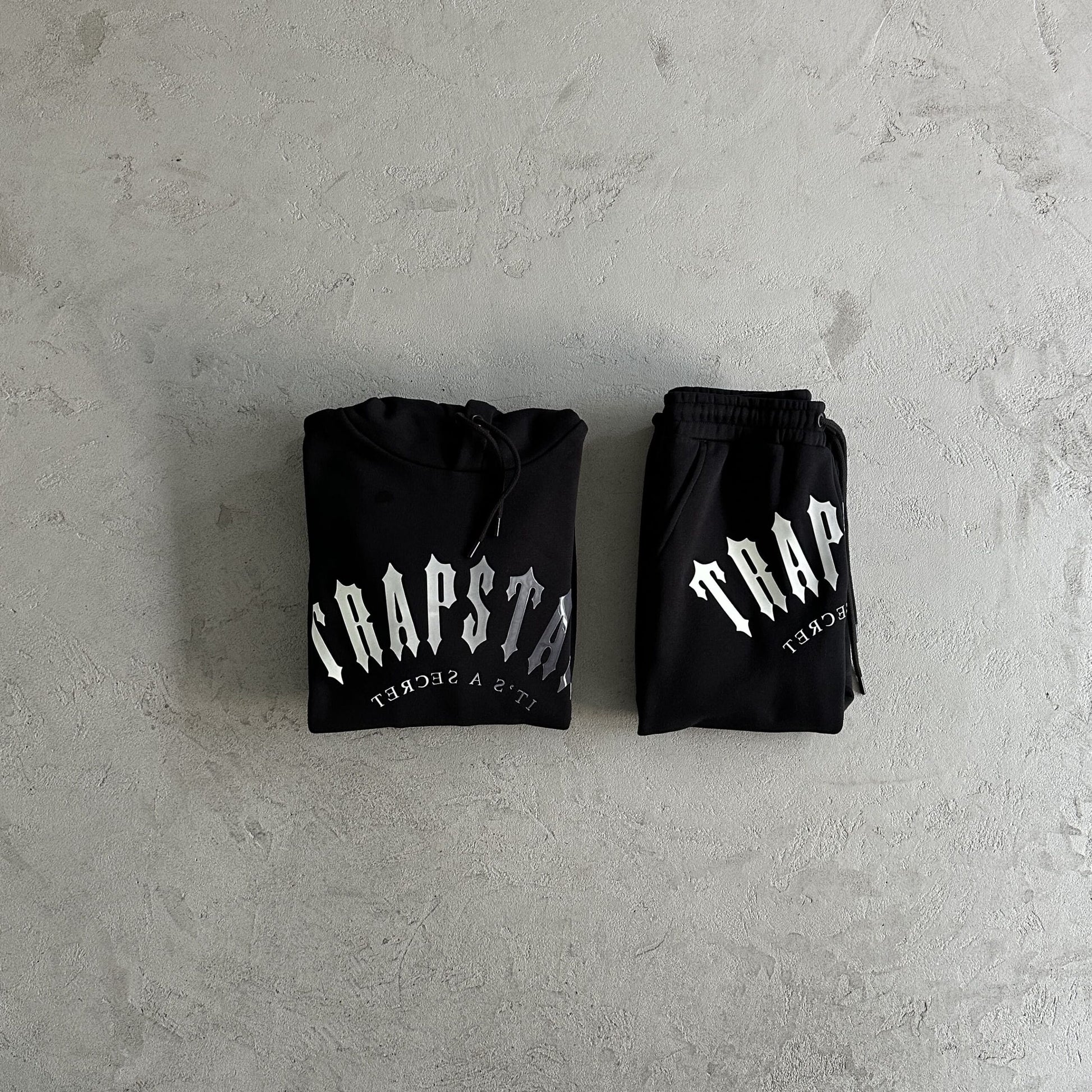 Trapstar Trening Gradient - prezentare produs