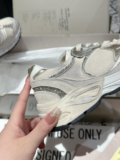 Golden Goose Deluxe G03 Pantofi sport - prezentare produs