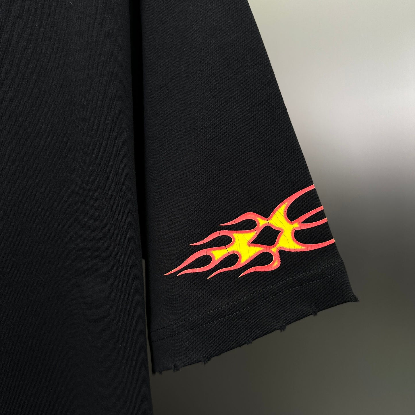 Balenciaga T Cămașă Exclusive - prezentare produs