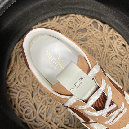 Valentino V7TN Trainers Maro - prezentare produs