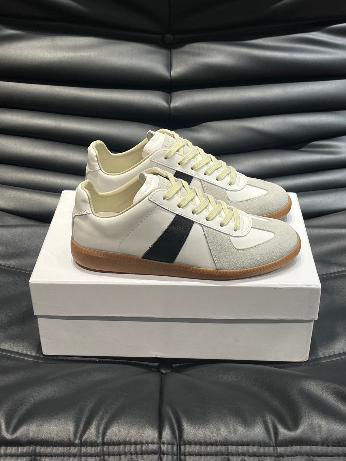 Maison Margiela Pantofi sport Alb Negru - prezentare produs