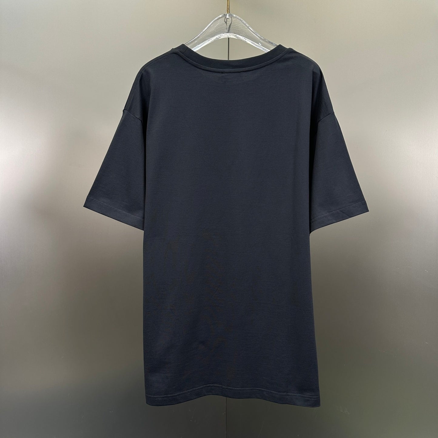 Celine Tricou Exclusive - prezentare produs
