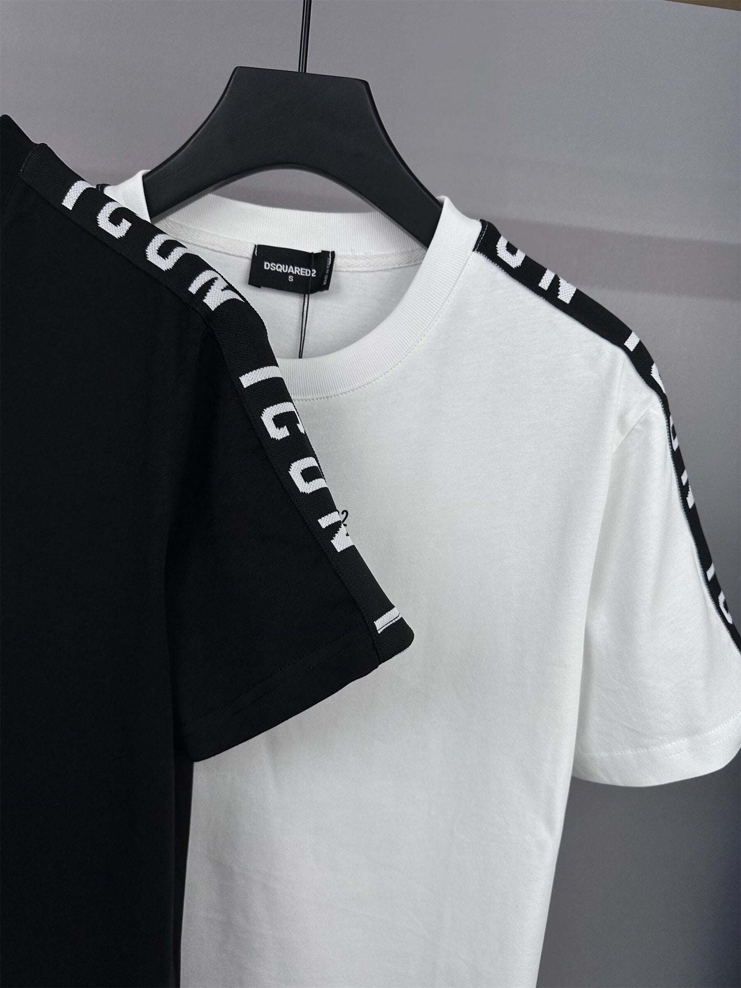 Dsquared2 T Cămașă Dt029 - prezentare produs