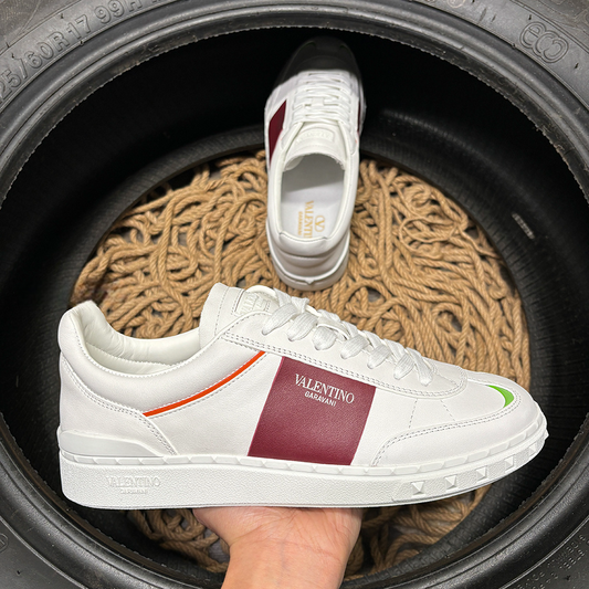 Valentino Upvillage Alb Bordo - prezentare produs