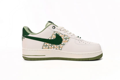 Nike Air Force Low Pale Fildeș Verde - prezentare produs