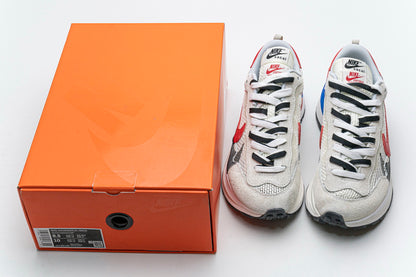 Sacai X Nike Pegasus Vaporfly Villain Gri Albastru Roșu Pantofi sport - prezentare produs