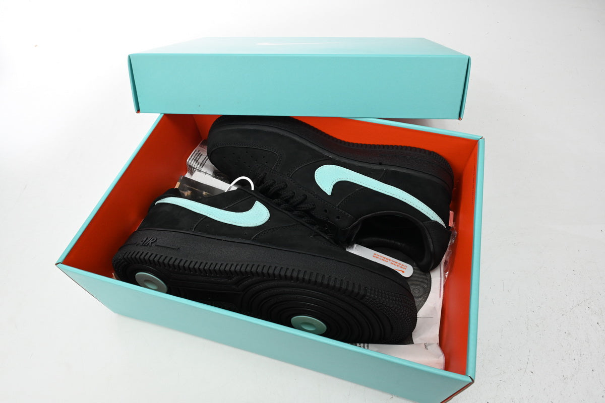 Nike Air Force 1 X Tiffany Co Pantofi sport - prezentare produs