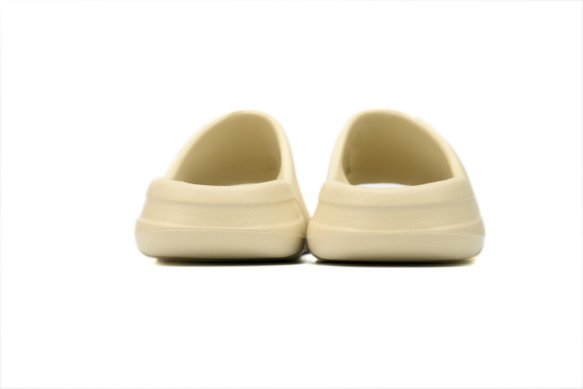 Adidas Yeezy Yeezy Slides Bone - prezentare produs