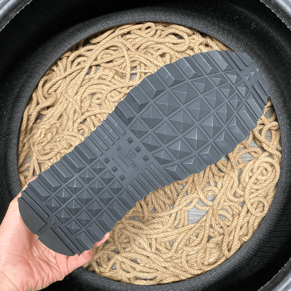 Valentino Vlogo Low Gri - prezentare produs