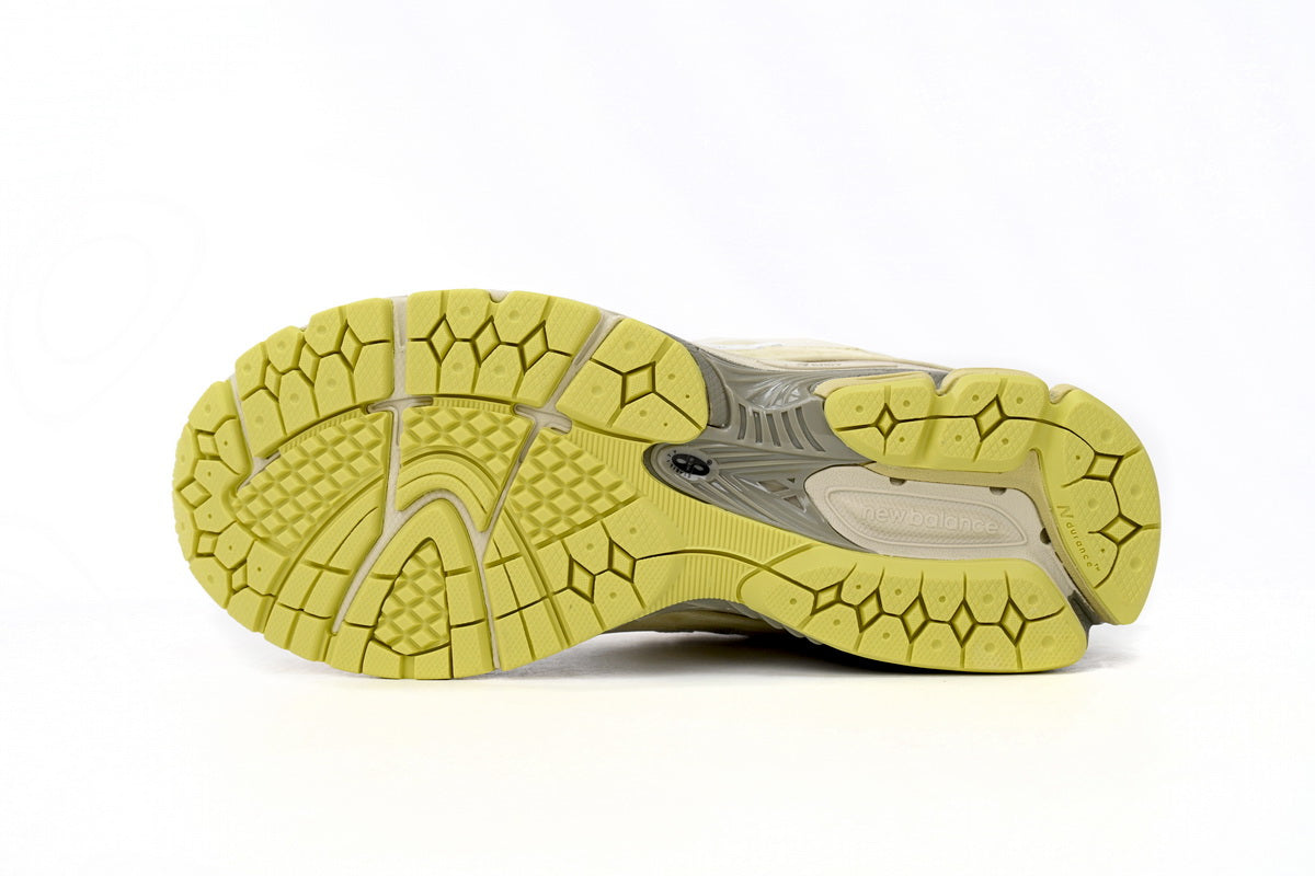 New Balance 2002r - prezentare produs