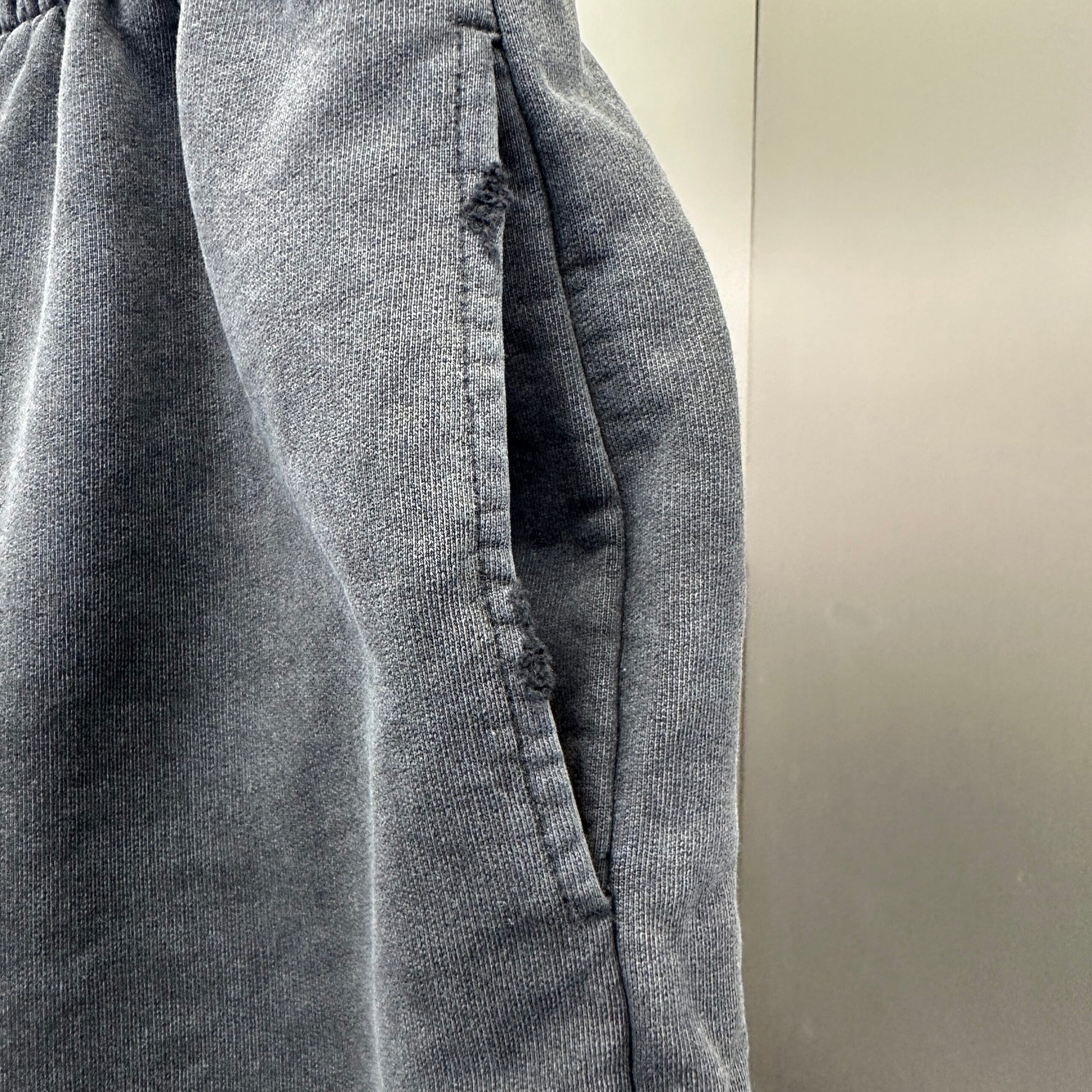 Balenciaga T Cămașă Exclusive - prezentare produs
