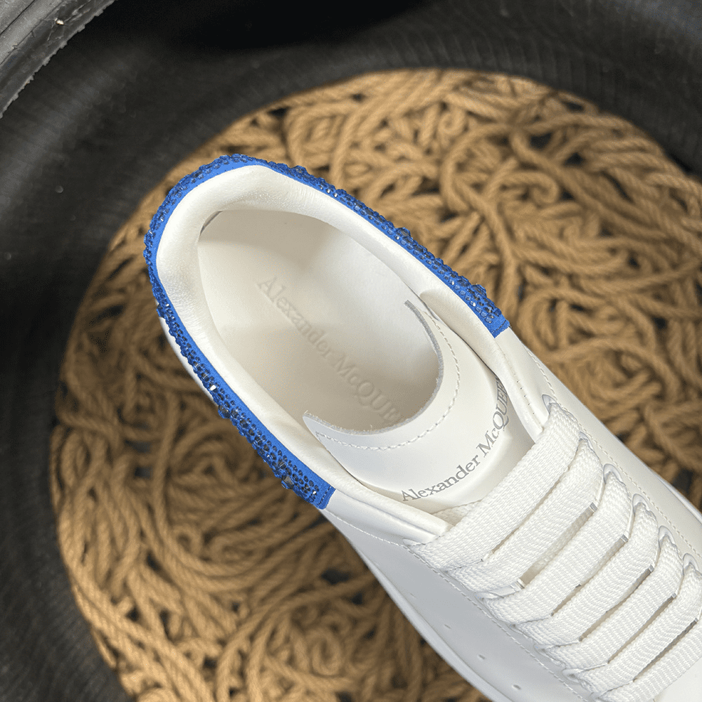 Alexander Mcqueen 10 - prezentare produs