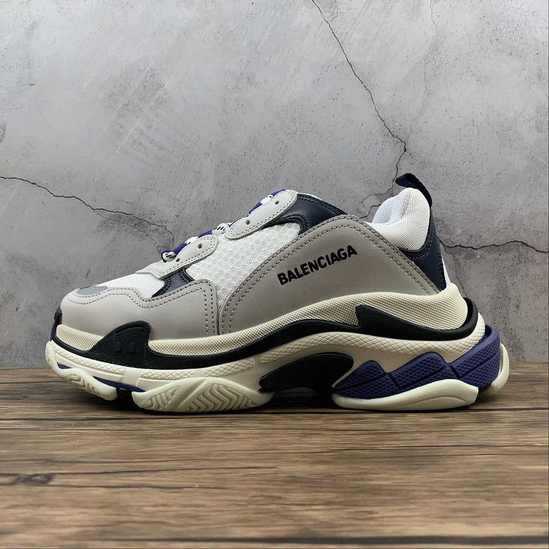 Balenciaga Triple S Gri Negru - prezentare produs