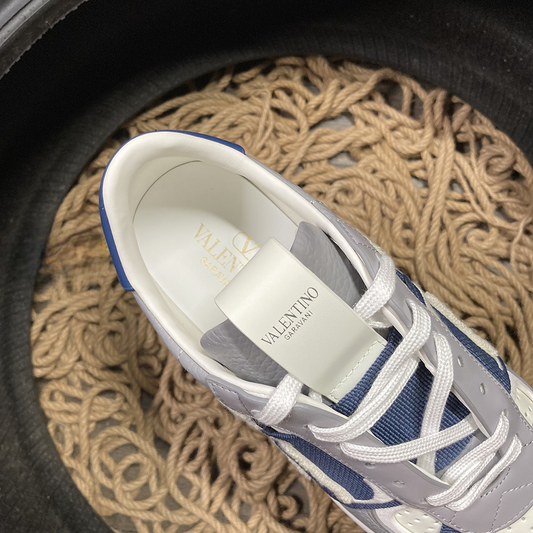 Valentino 4 - prezentare produs