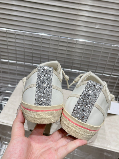 Golden Goose Deluxe G62 Pantofi sport - prezentare produs