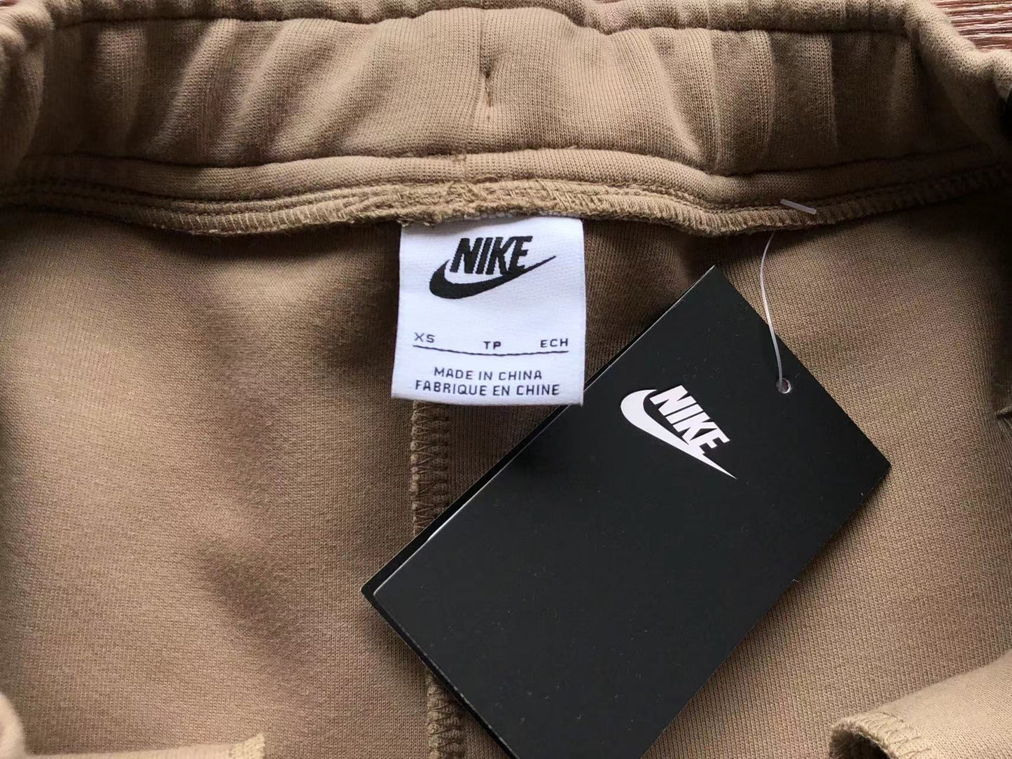 Nike Tech Fleece Crem Alb Fleece - prezentare produs