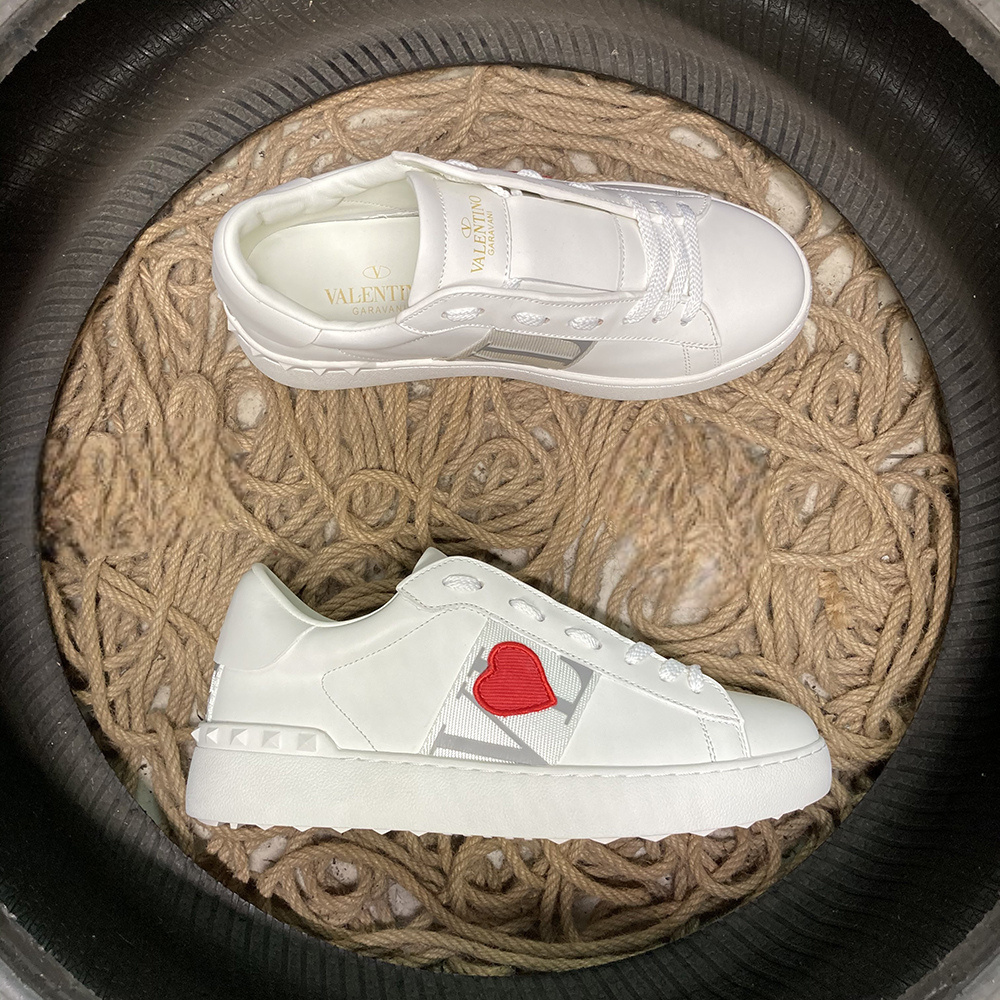 Valentino Open Alb Heart - prezentare produs