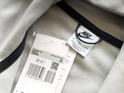 Nike Tech Fleece Alb Crem Fleece - prezentare produs