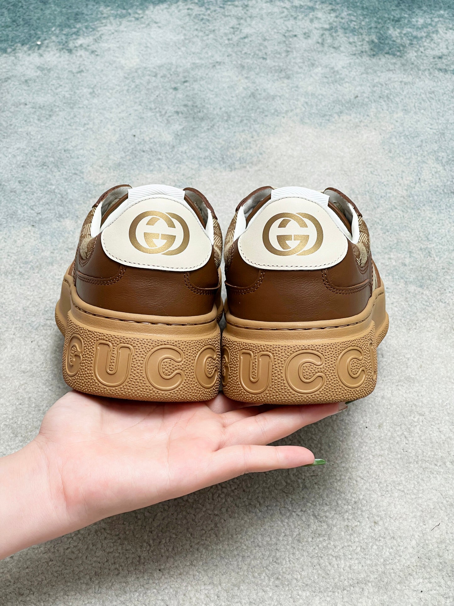 Gucci Screener Pantofi sport - prezentare produs