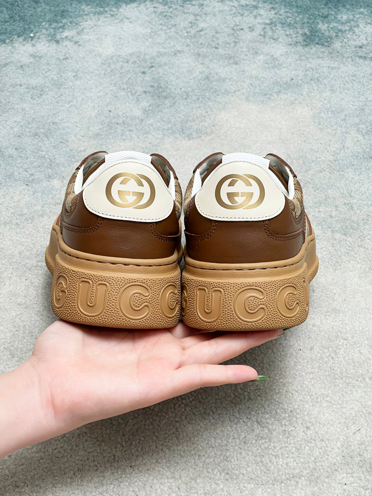 Gucci Screener Pantofi sport - prezentare produs