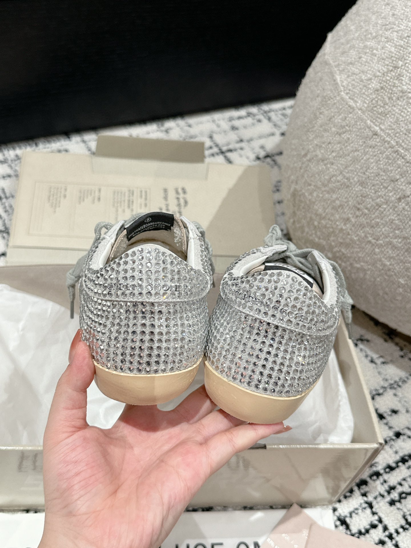 Golden Goose Deluxe G09 Pantofi sport - prezentare produs