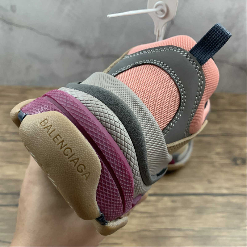Balenciaga Triple S Kaki Pantofi sport - prezentare produs