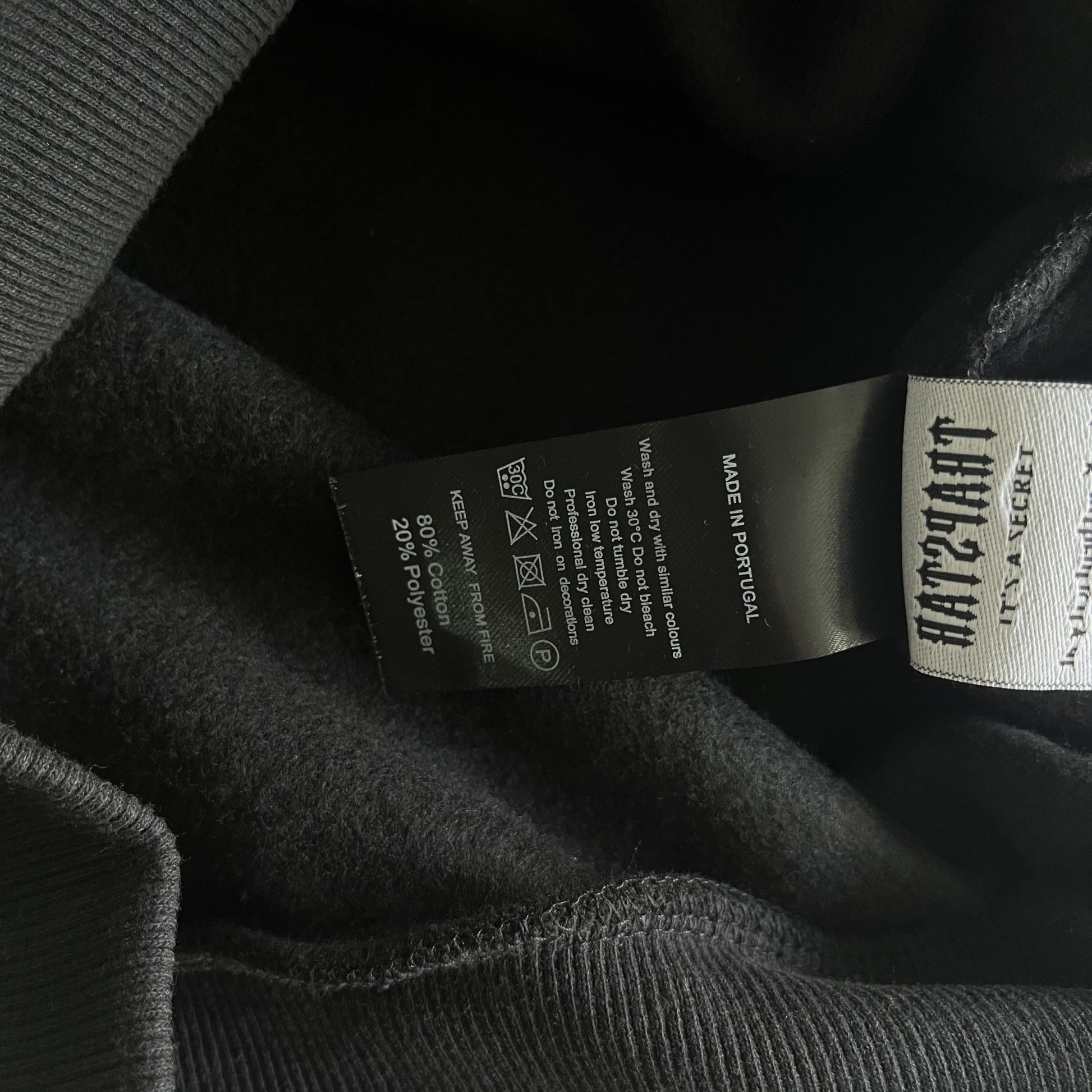 Trapstar Trening Chenille Negru Out - prezentare produs