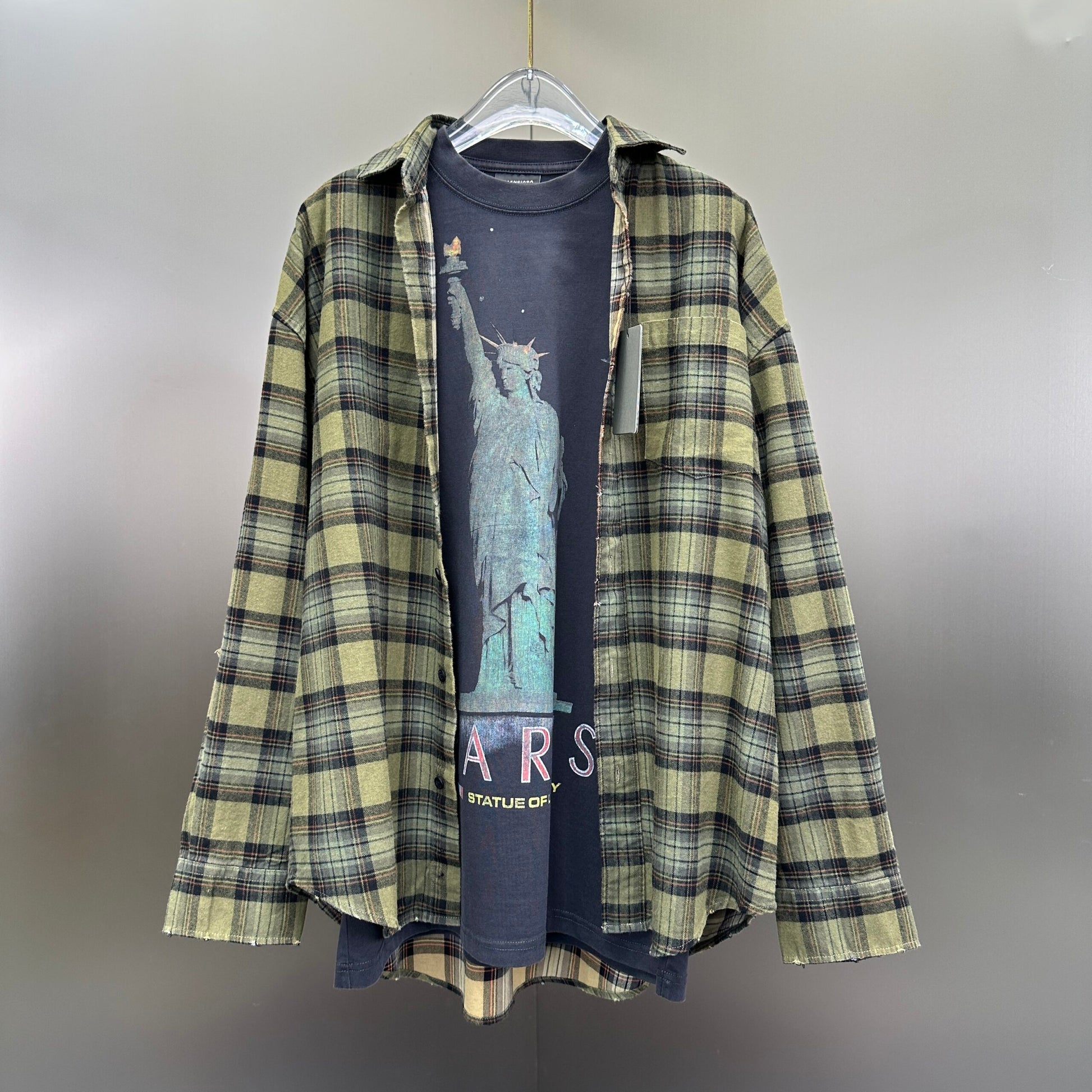 Balenciaga Cămașă Exclusive - prezentare produs