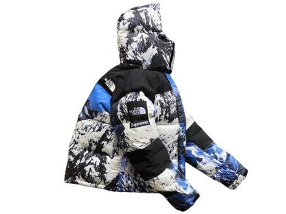 The North Face X Supreme Geacă - prezentare produs