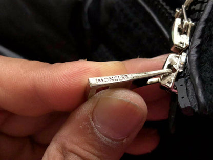 Moncler Monlcer Down Geacă Negru Matte - prezentare produs