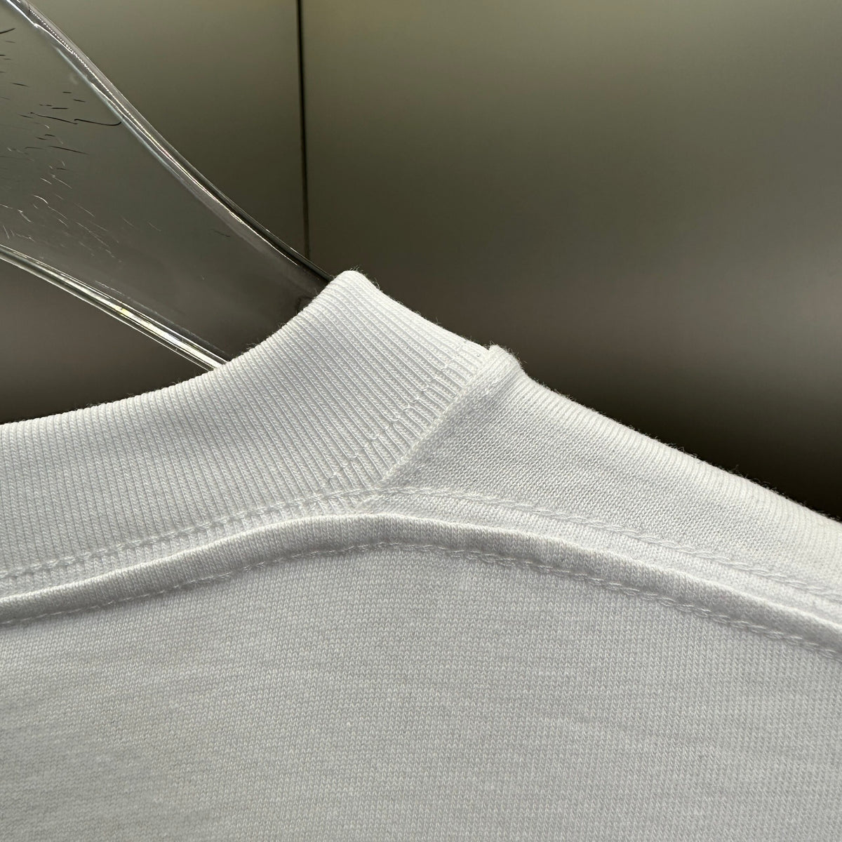 Balenciaga T Cămașă Exclusive - prezentare produs