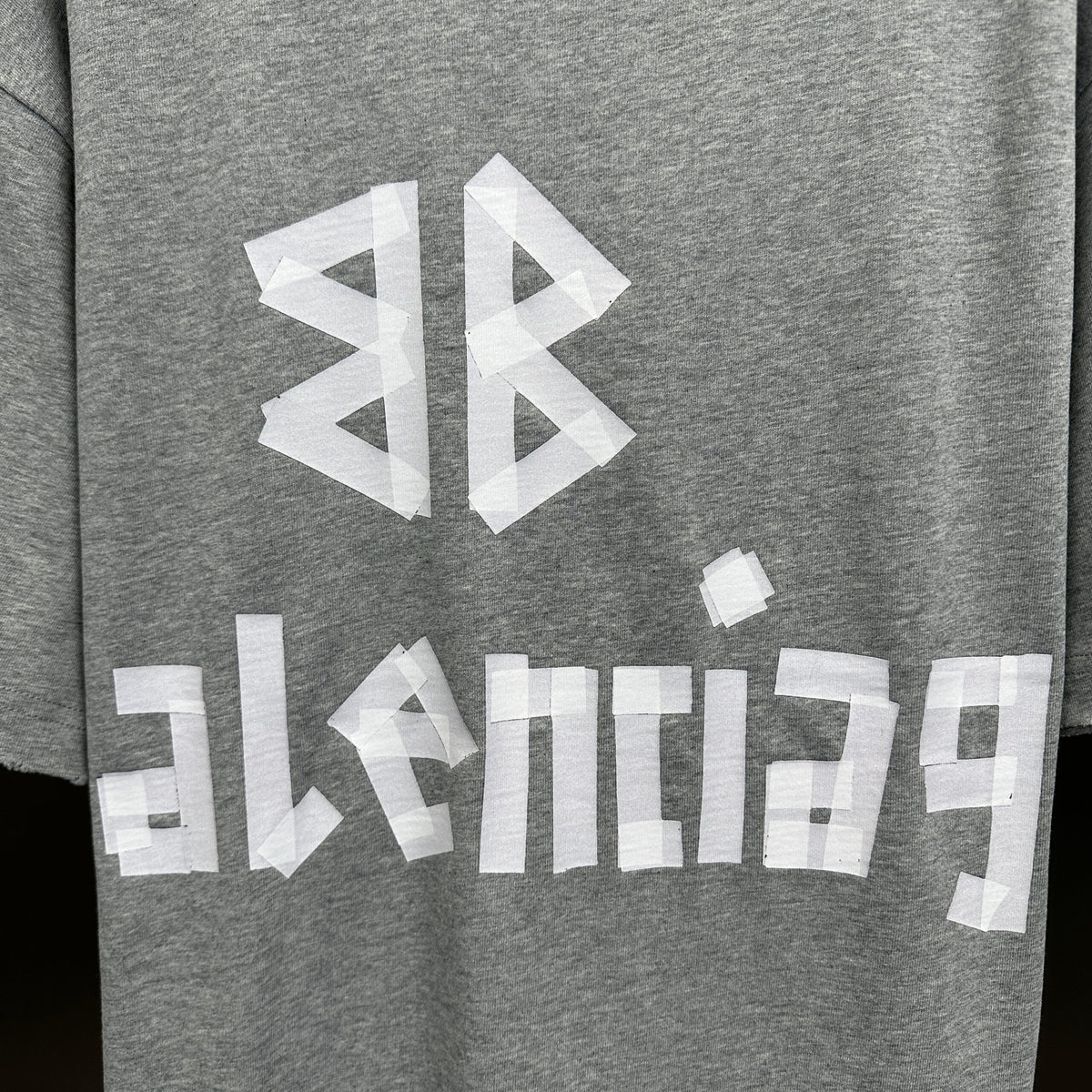 Balenciaga T Cămașă Exclusive - prezentare produs