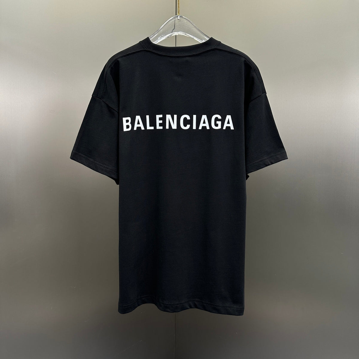 Balenciaga T Cămașă Exclusive - prezentare produs