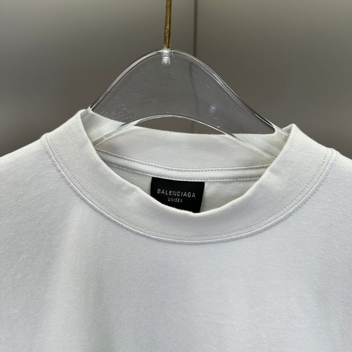 Balenciaga T Cămașă Exclusive - prezentare produs