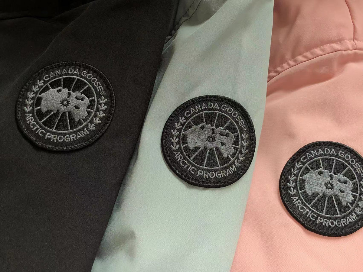 Canada Goose Down Geacă Mountain Geacă - prezentare produs